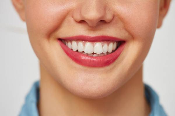 عوامل بروز پلاک دندان